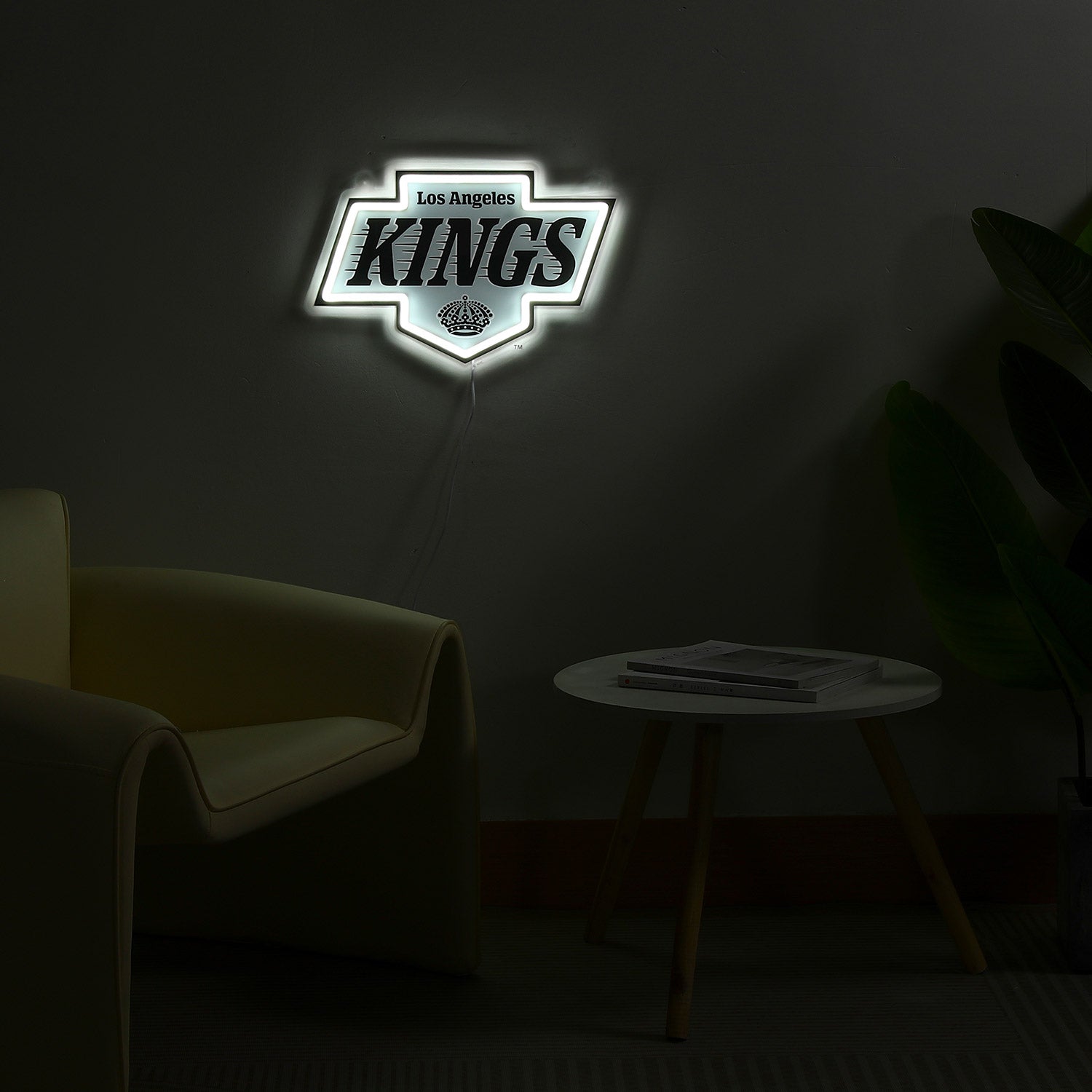 Los Angeles Kings: Die-Cut LED Neon Sign
