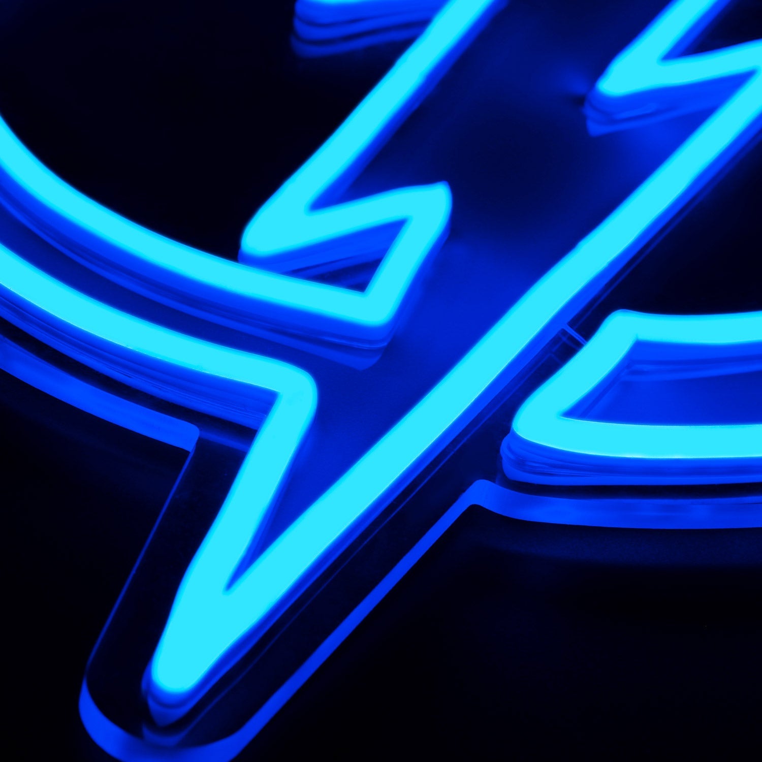 Tampa Bay Lightning: Die-Cut LED Neon Sign