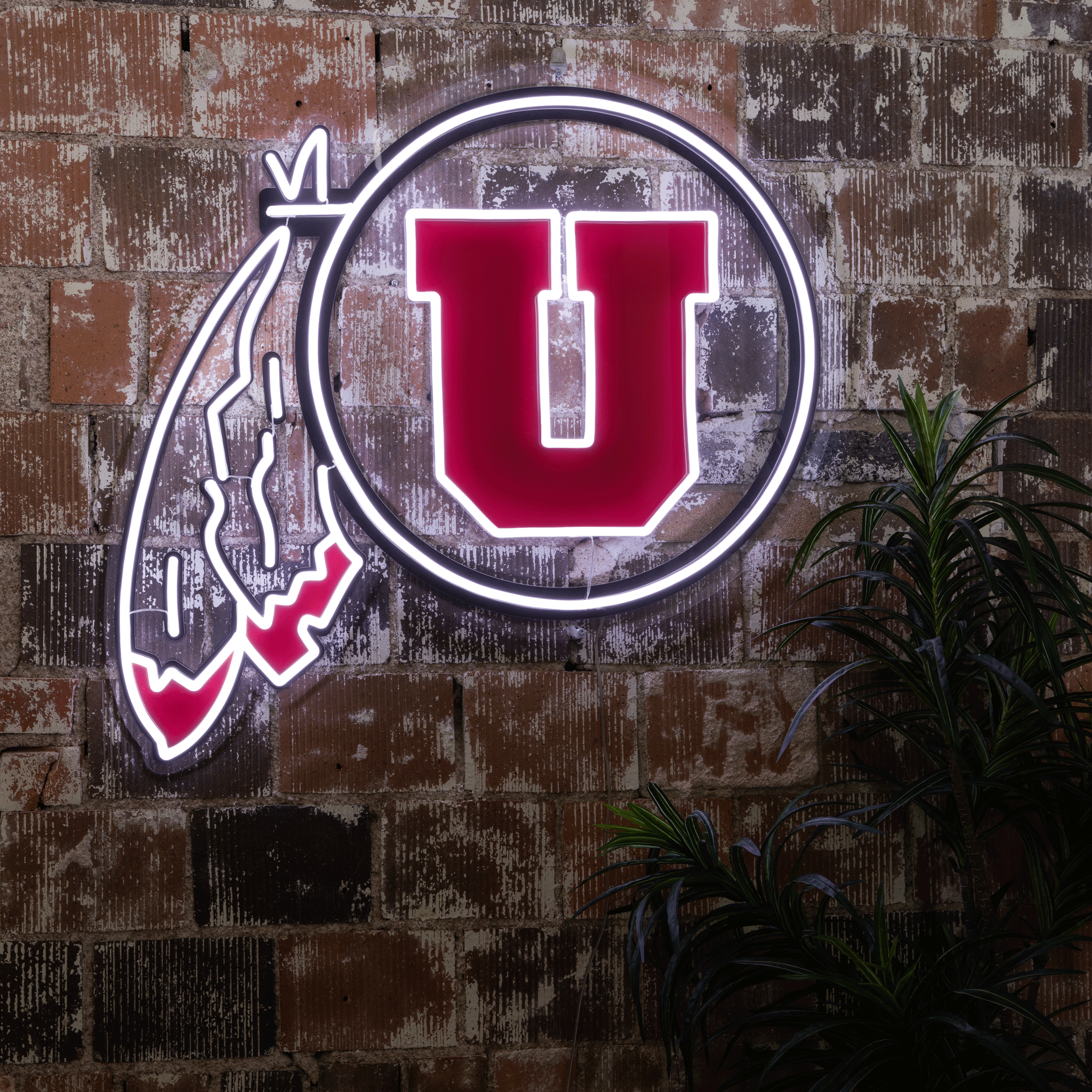 Utah Utes Circle & Feather Logo Neon Sign - Saturday Neon
